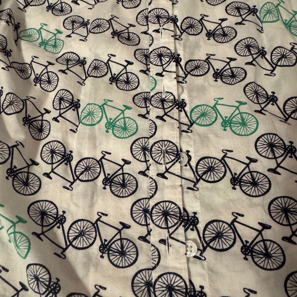 Bicycle 🚲 printed button up - Picture 2 of 6